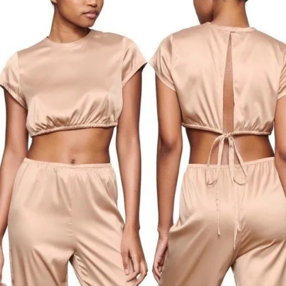 SKIMS Satin Shine Crop Top